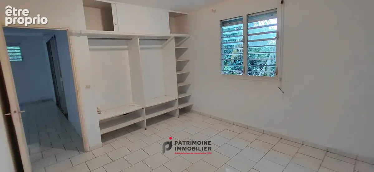 Maison de 82 m2 de type t4 a vendre a baie-mahault - photo 10