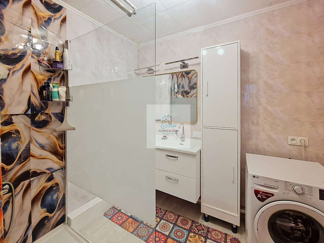 EXCLUSIVITÉ   À Yutz, rue de Berry : charmant appartement 3 pièces avec balcons et cave privative - photo 4