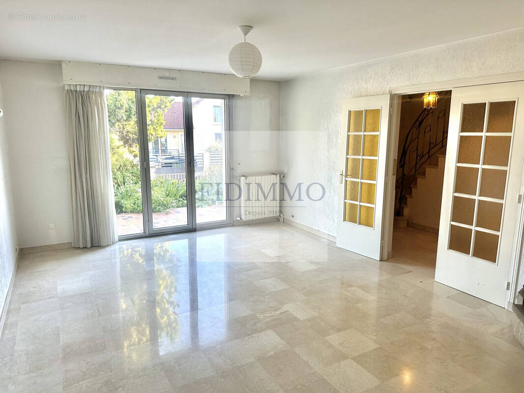 Maison à ORMESSON-SUR-MARNE