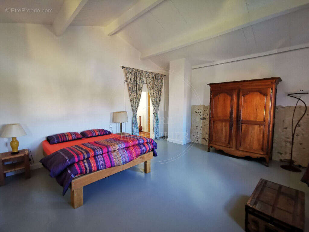 Maison à MIOS