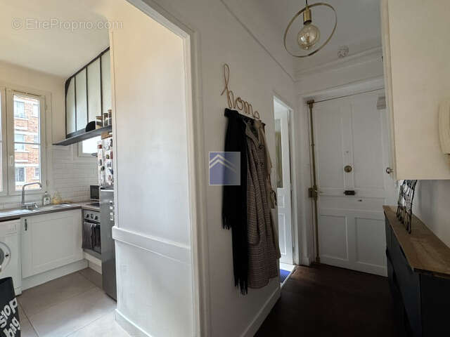 Appartement à COURBEVOIE