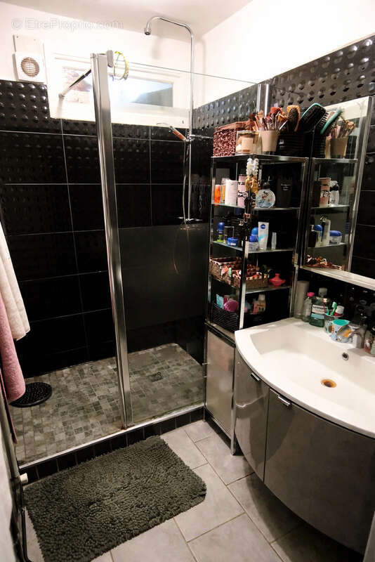 Appartement à LUNEL