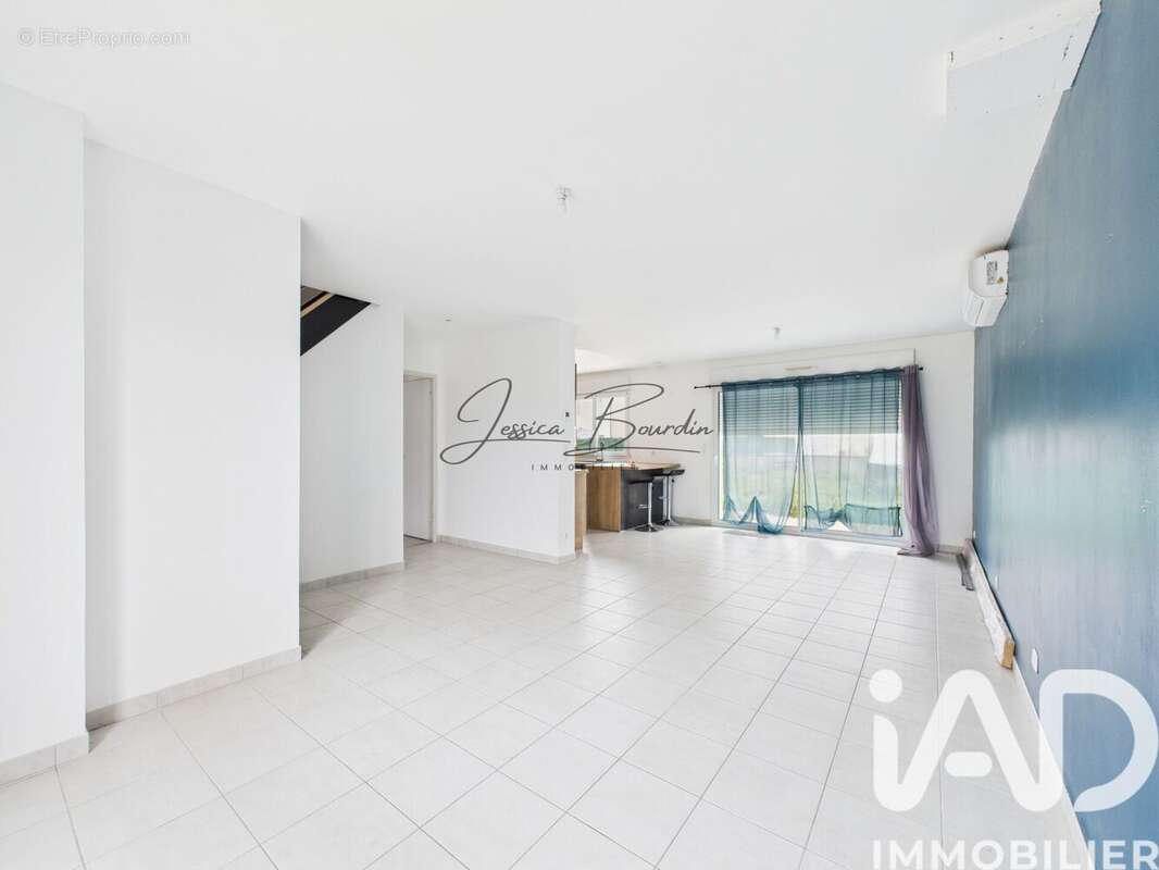 Photo 4 - Maison à MONTEREAU-FAULT-YONNE