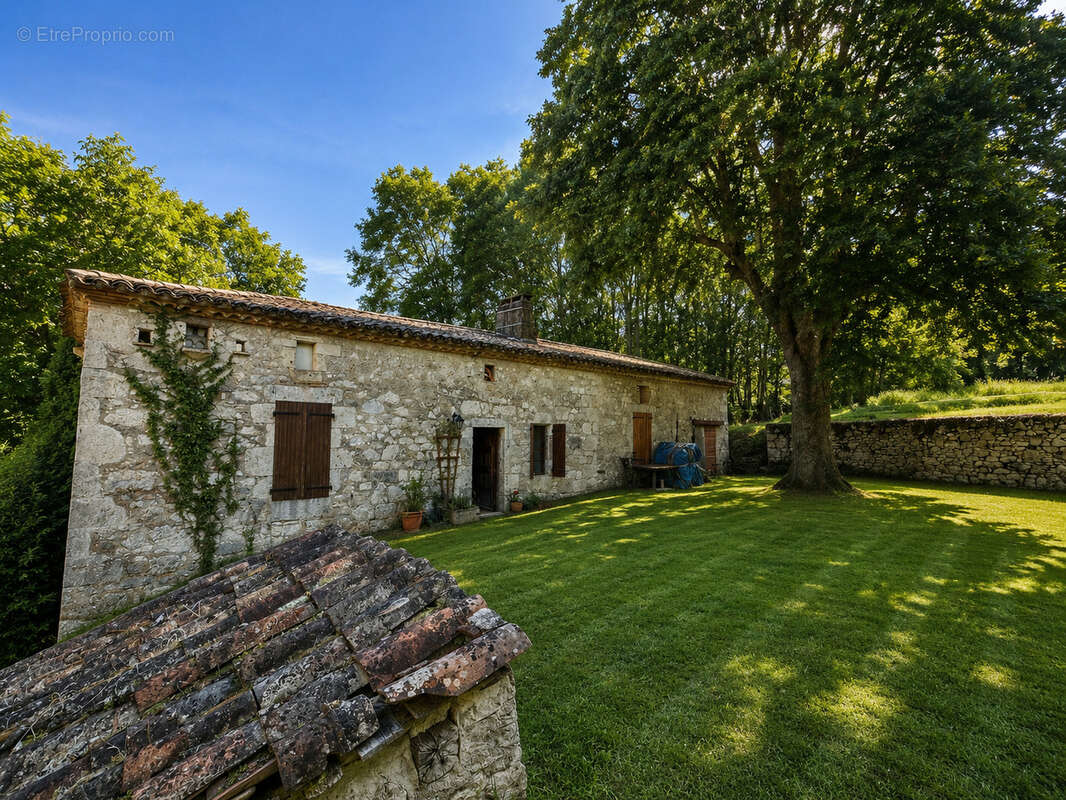 Maison à VALEILLES