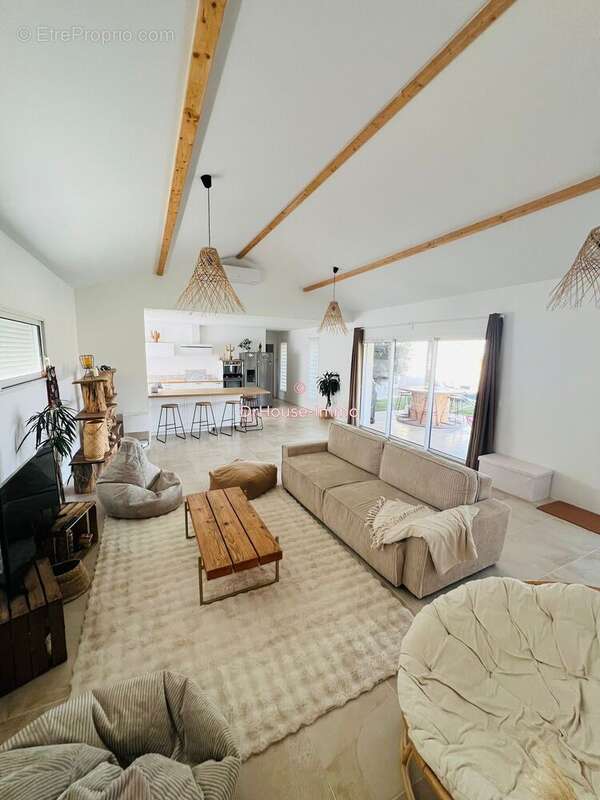 Maison à SAINT-LAURENT-DES-VIGNES