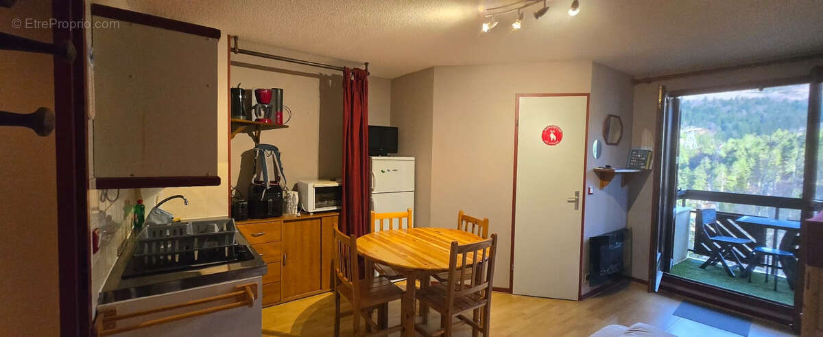 Appartement à LAVEISSIERE
