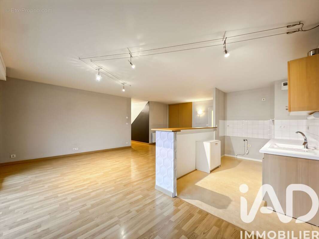 Photo 4 - Appartement à LAVAL