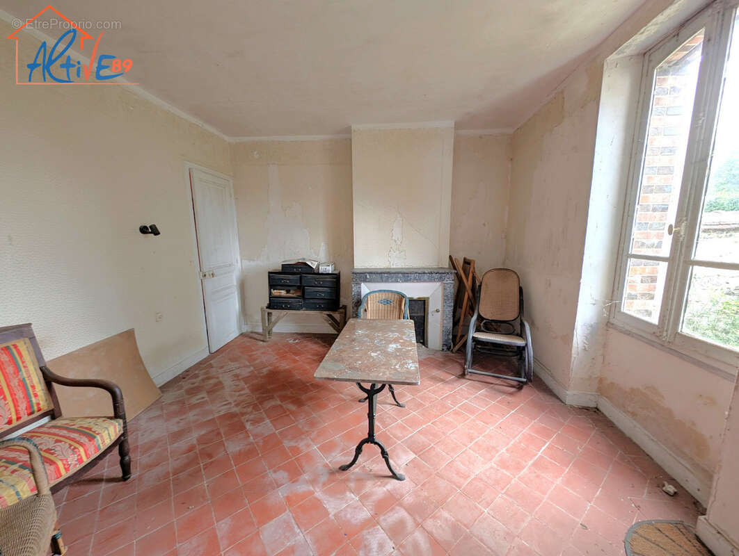 Maison à CHASSY