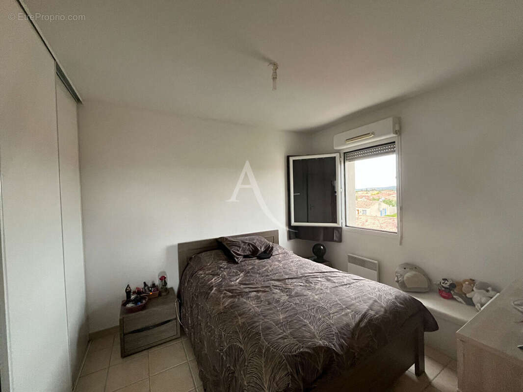 Appartement à LEZIGNAN-CORBIERES