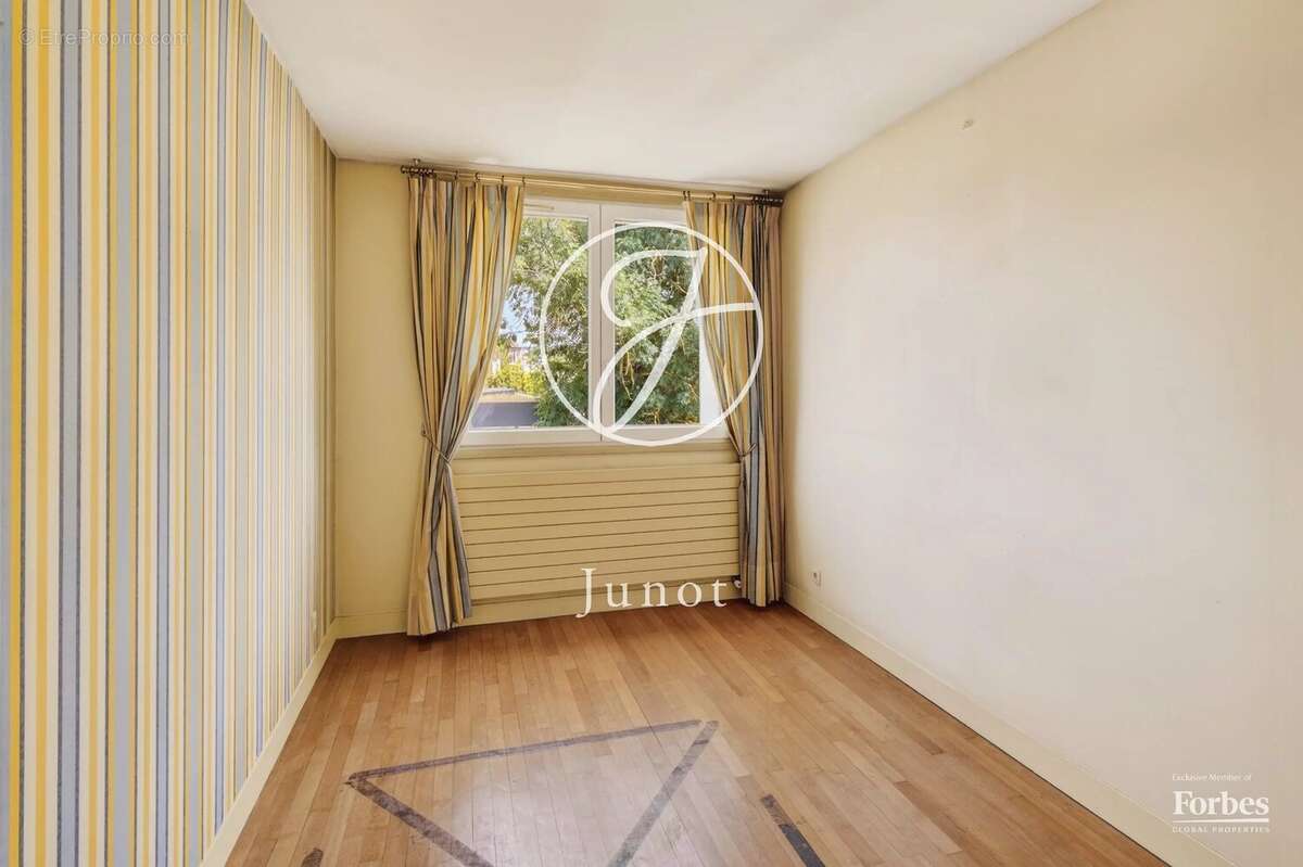Maison à GARCHES