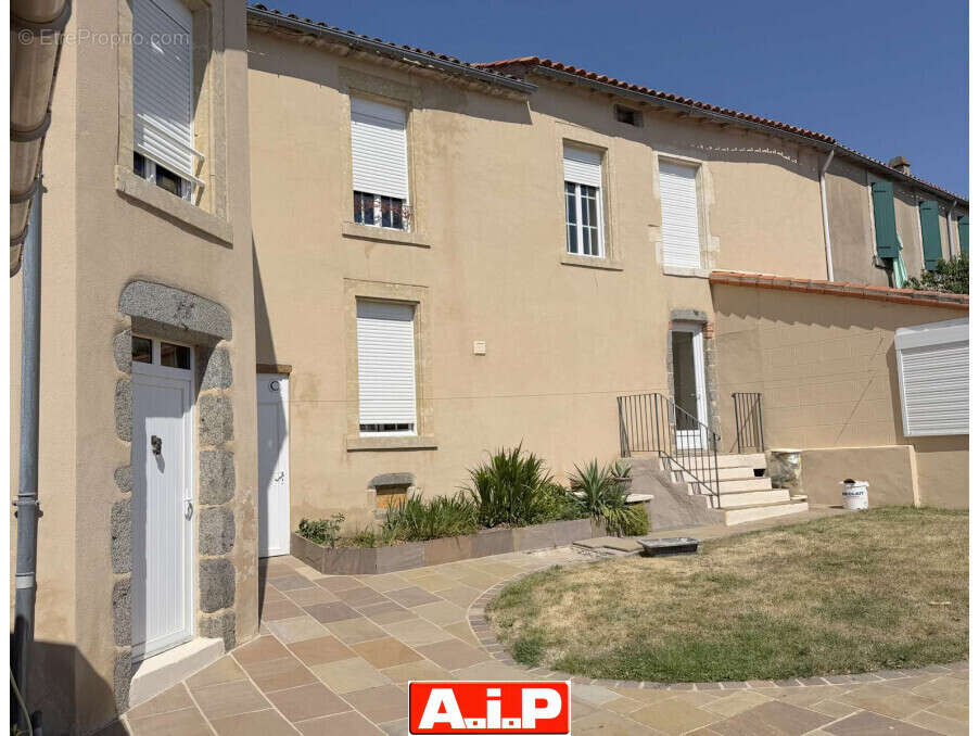 Maison à LA CHATAIGNERAIE