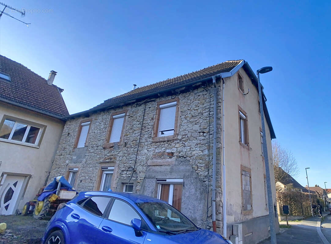 Appartement à MEZIRE