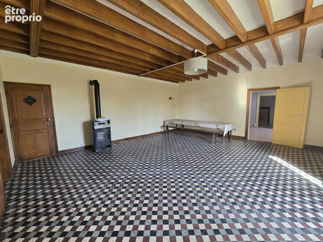 Maison de campagne avec dépendances sur plus de 2 hectares d - photo 4
