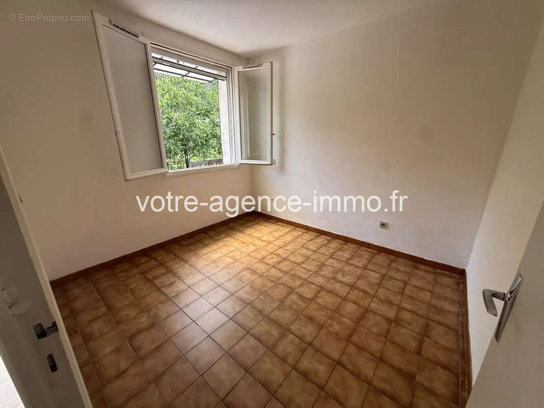Contes, 3 pieces avec jardin et garage - photo 6