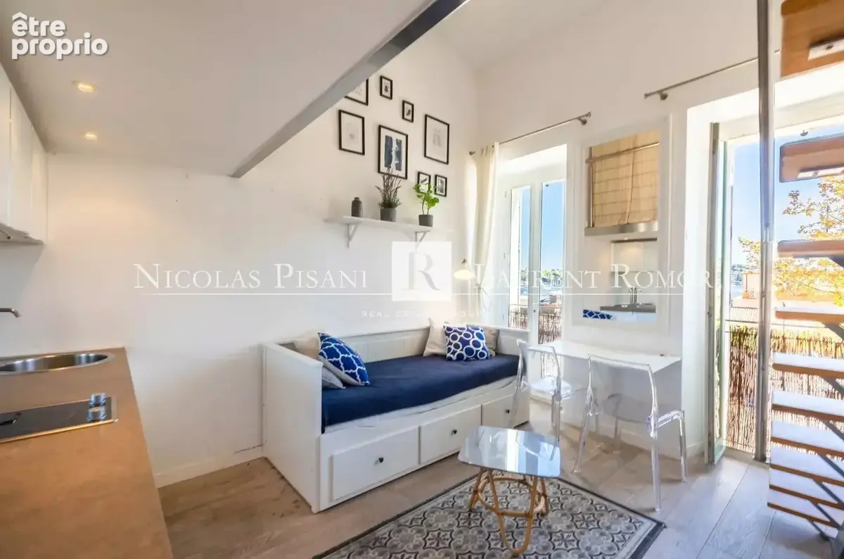 Exclusivité- villefranche-sur-mer – dernier étage – loft - vue sur la presqu’île - photo 2