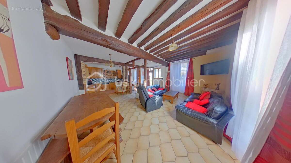 Maison à COURLON-SUR-YONNE