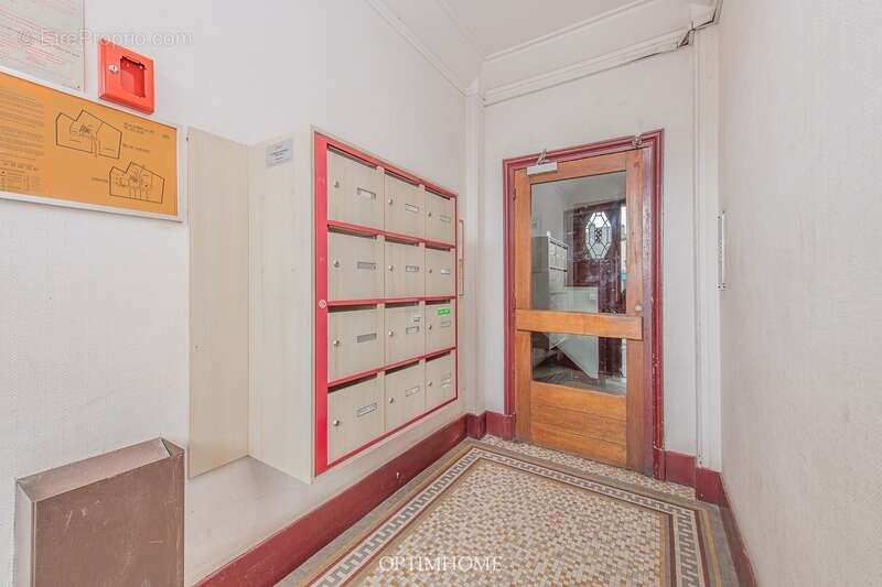 Appartement à LES LILAS