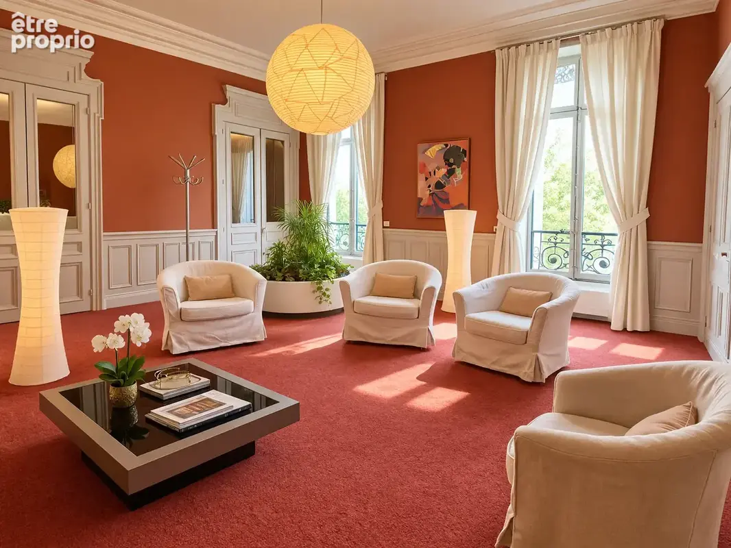 GRENOBLE- Place de Verdun - Appartement 183 m2 avec Garage - photo 2