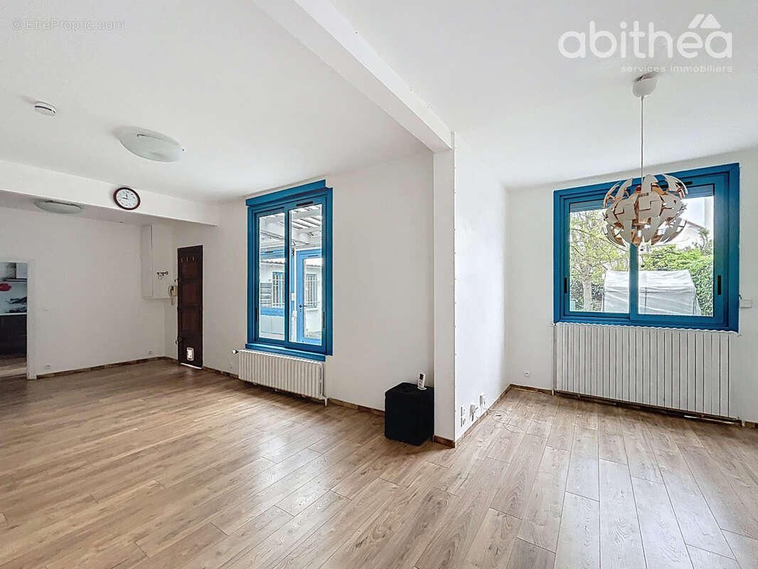 Maison à CHOISY-LE-ROI