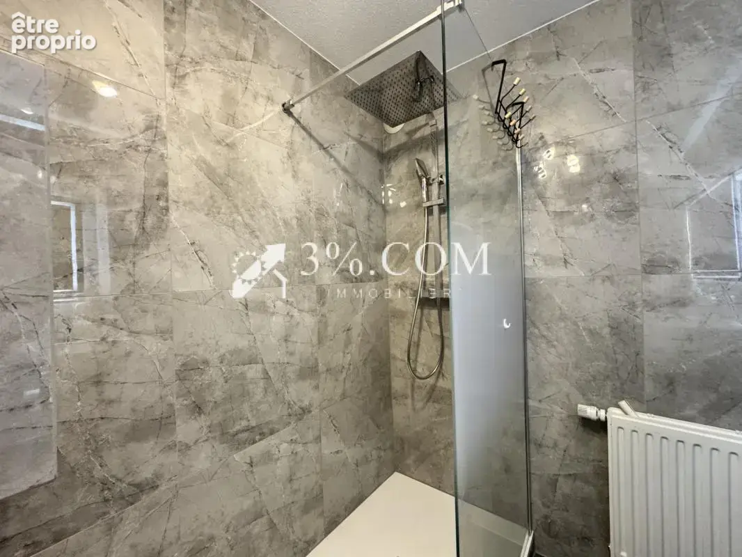 3%COM Beau F3 avec 2 balcons  et double garage - photo 9