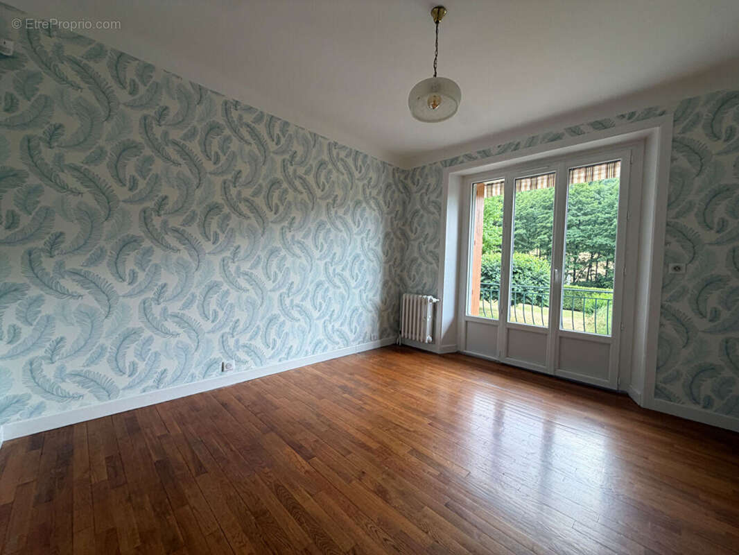maison 5 chambres aux portes d'Aurillac - photo 4