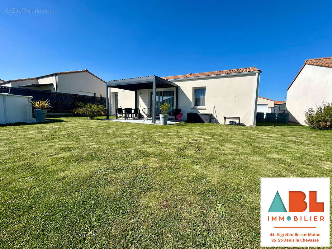 Maison à BELLEVILLE-SUR-VIE