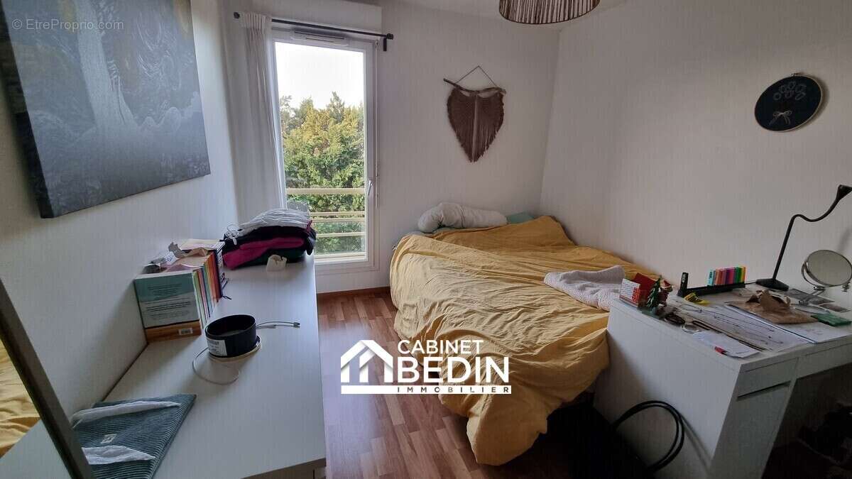 Appartement à PAREMPUYRE