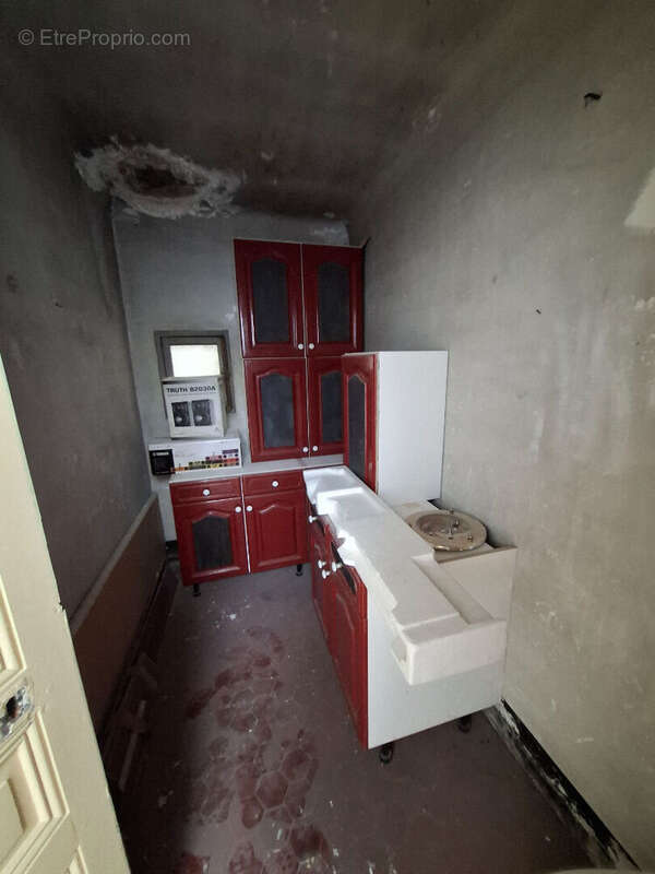 Appartement à MARSEILLE-4E