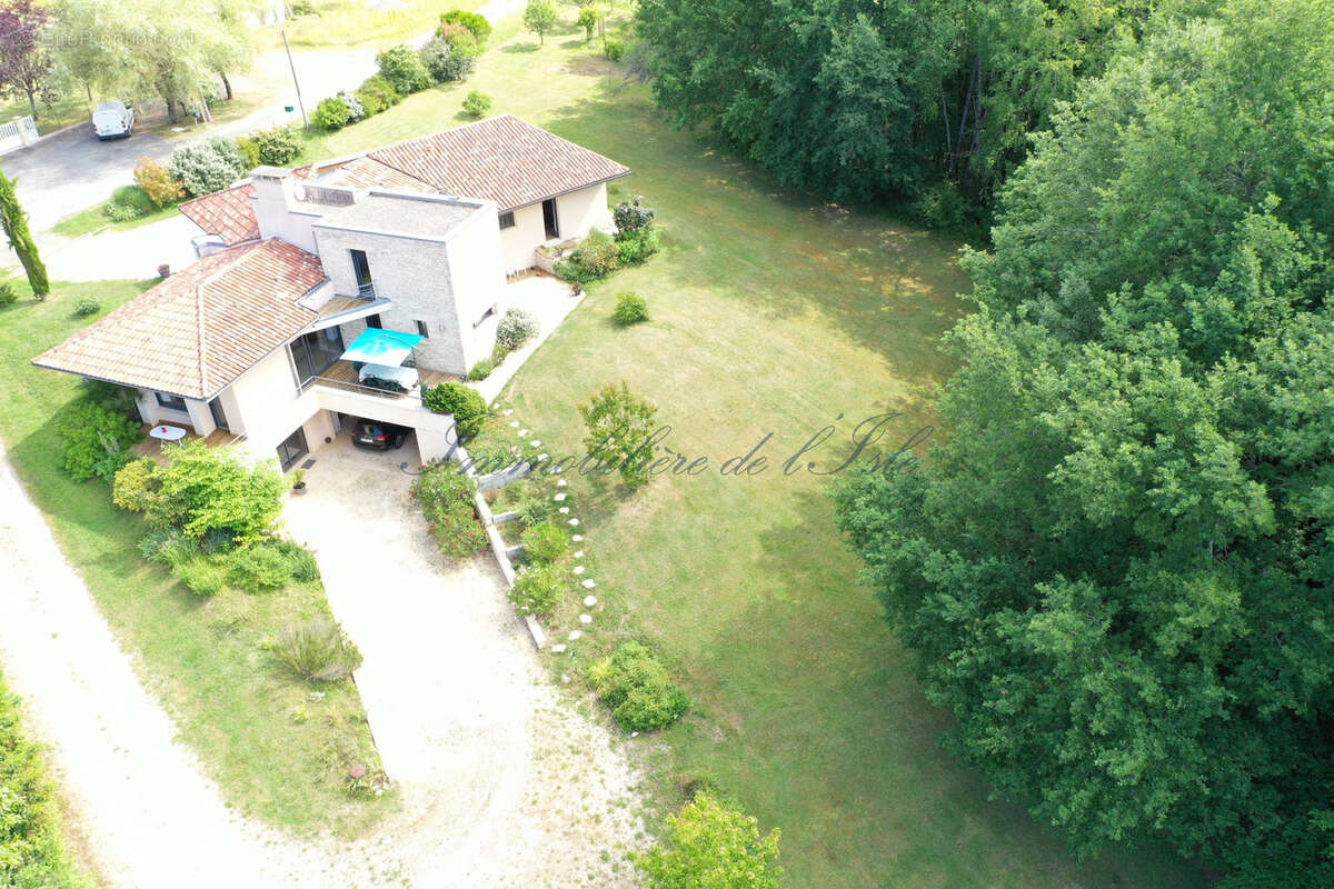 Maison à TRELISSAC