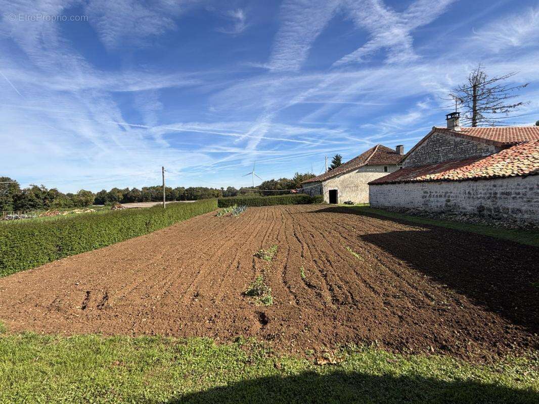 Maison à LA MAGDELEINE