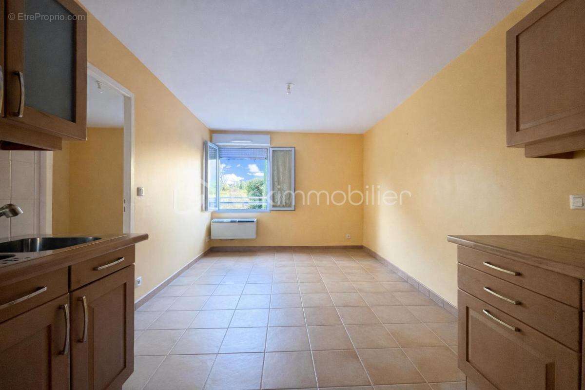 Appartement à SAINT-GENIS-LAVAL