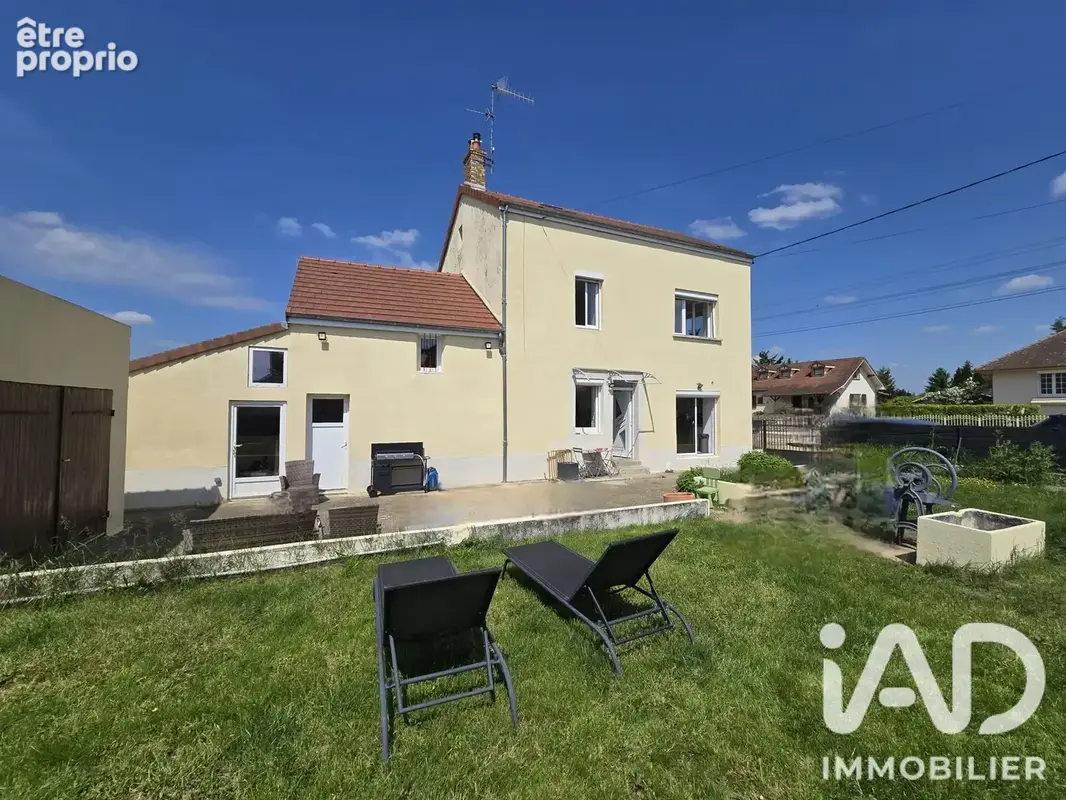 Photo 1 - Maison à OUGES