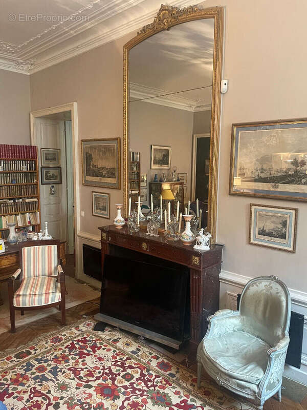Appartement à VERSAILLES