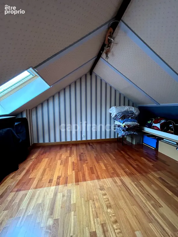 Une maison lumineuse aux beaux volumes, avec une vue exceptionnelle sur les montagnes - photo 11