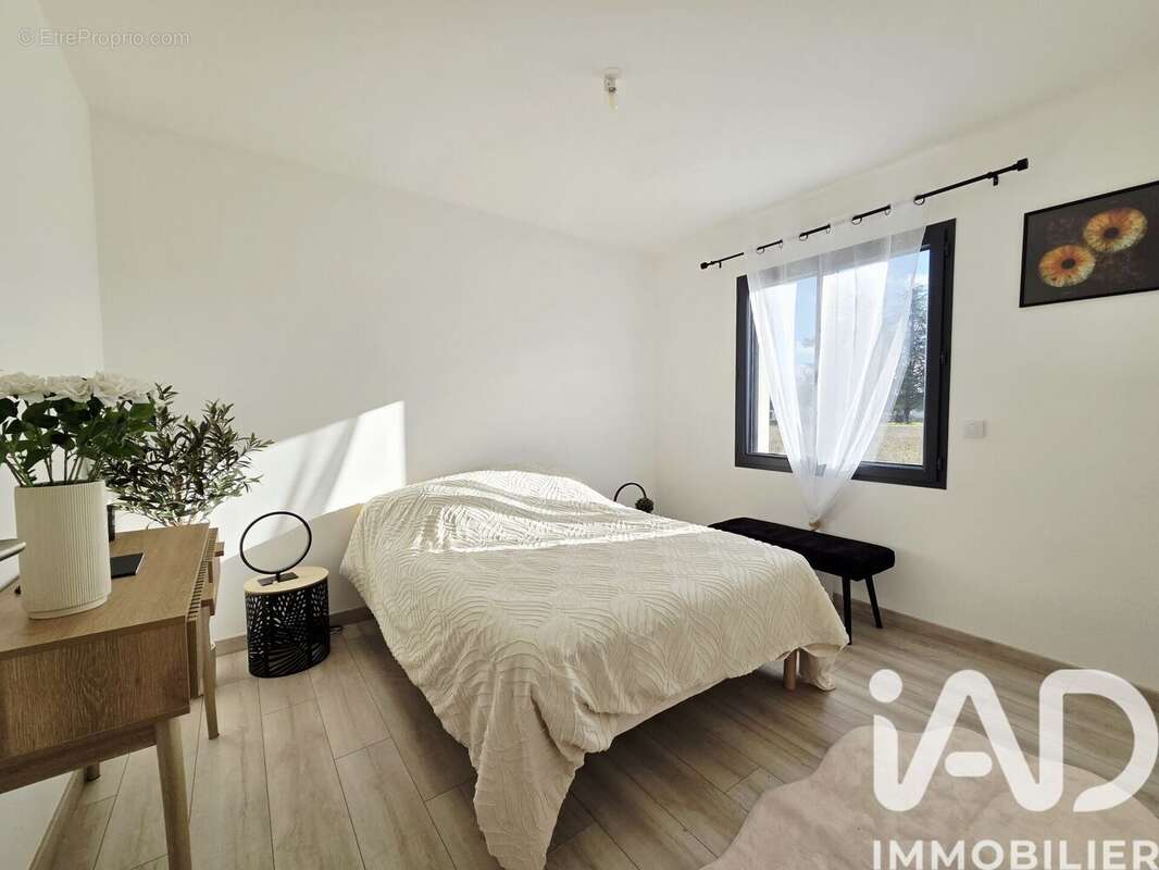 Photo 6 - Maison à JAUNAY-CLAN