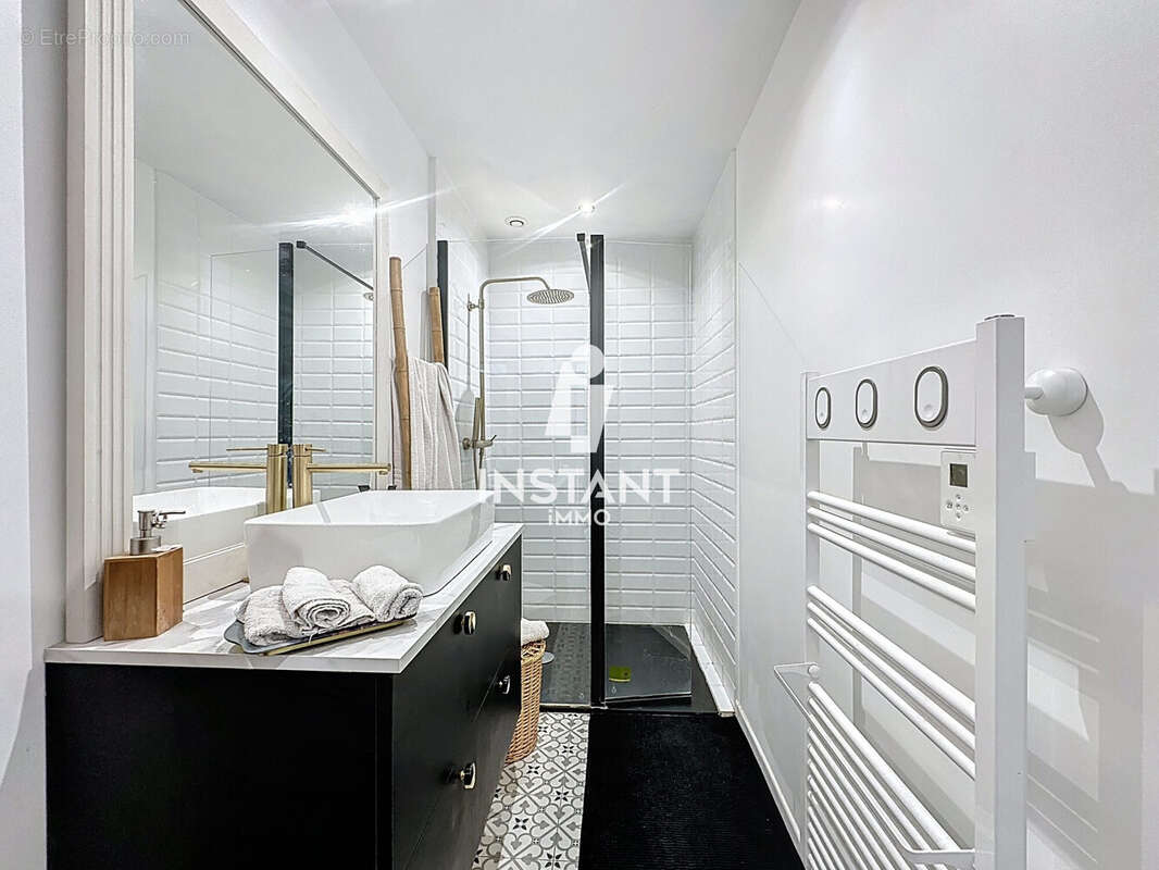 Maison à LE PERREUX-SUR-MARNE