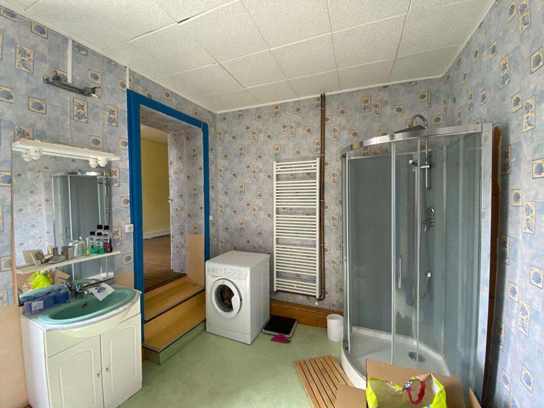 Maison à OUROUX-EN-MORVAN