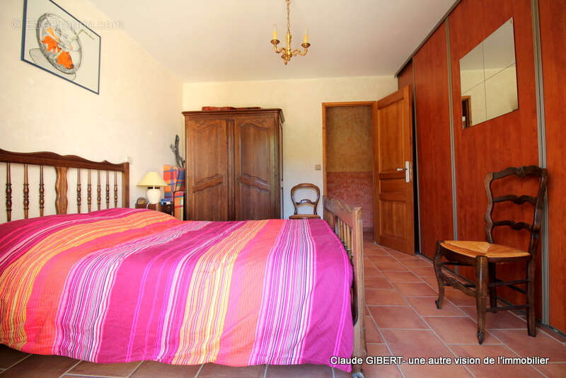 Maison à VAILHAUQUES