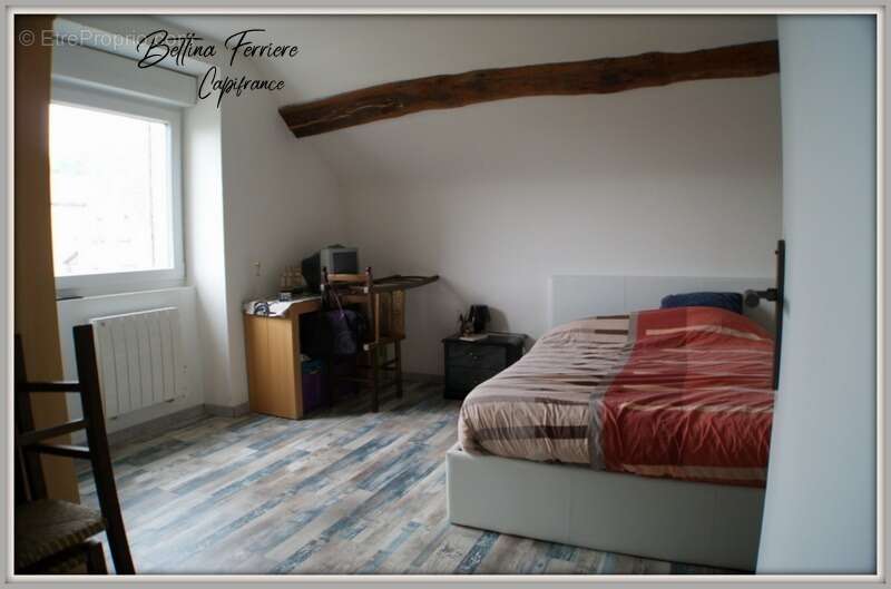 Maison à BOUX-SOUS-SALMAISE