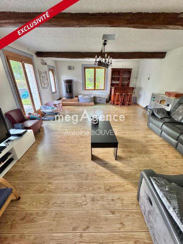 Maison à AUXI-LE-CHATEAU