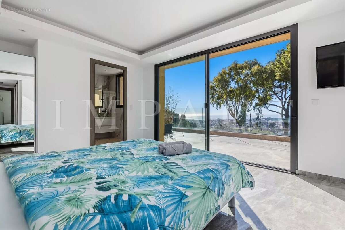 Maison à MOUGINS