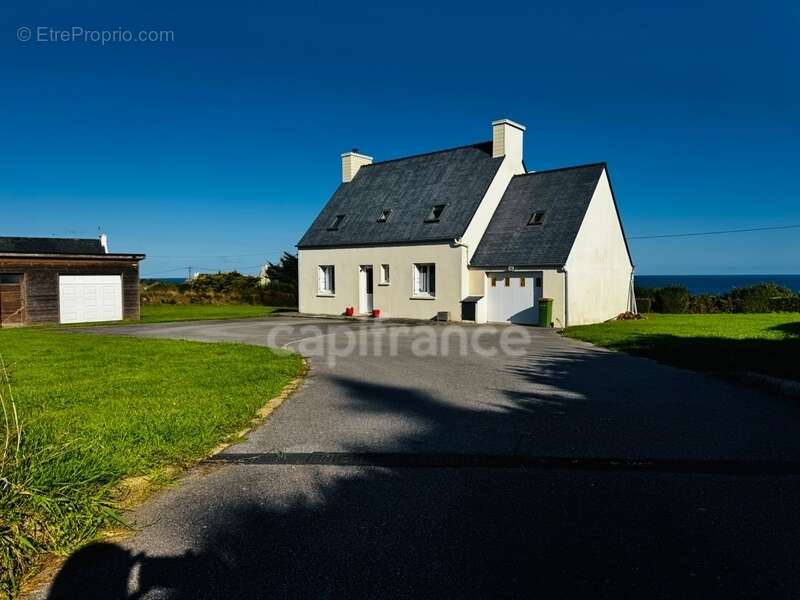 Maison à PLOUGUERNEAU