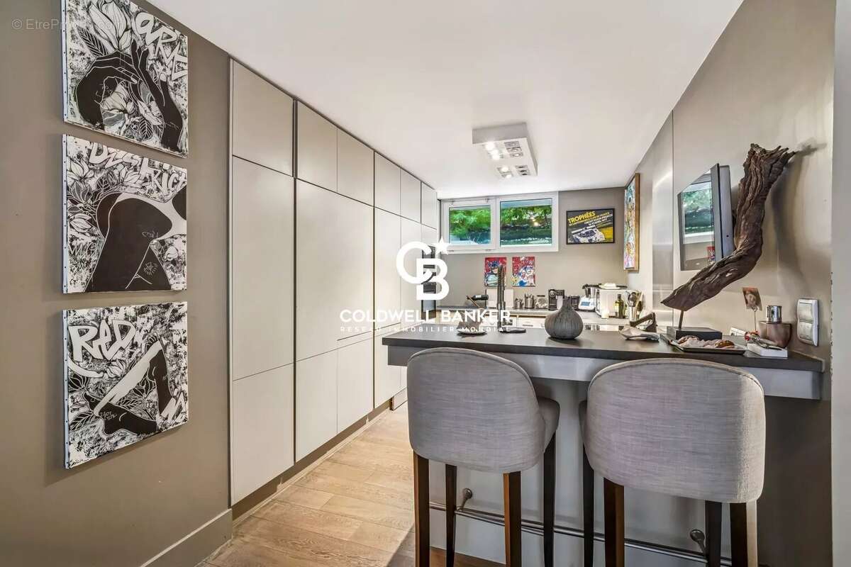 Appartement à SURESNES