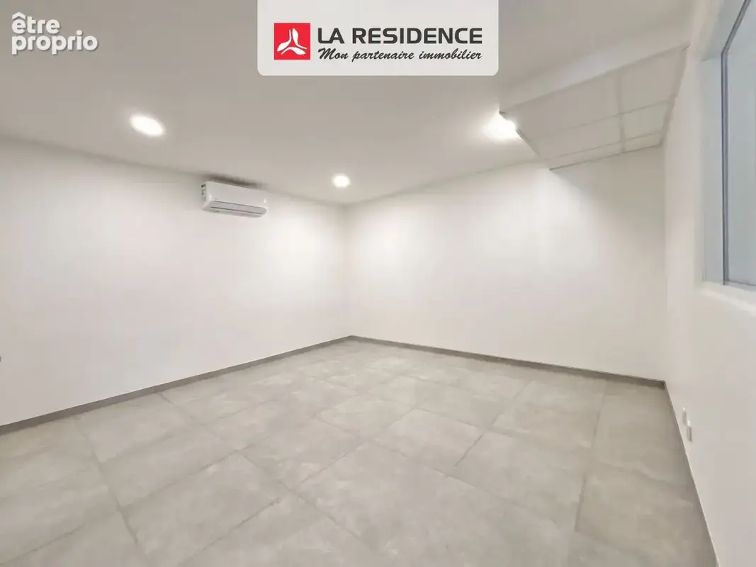 Commerce 80 m² à Frejus  - photo 7