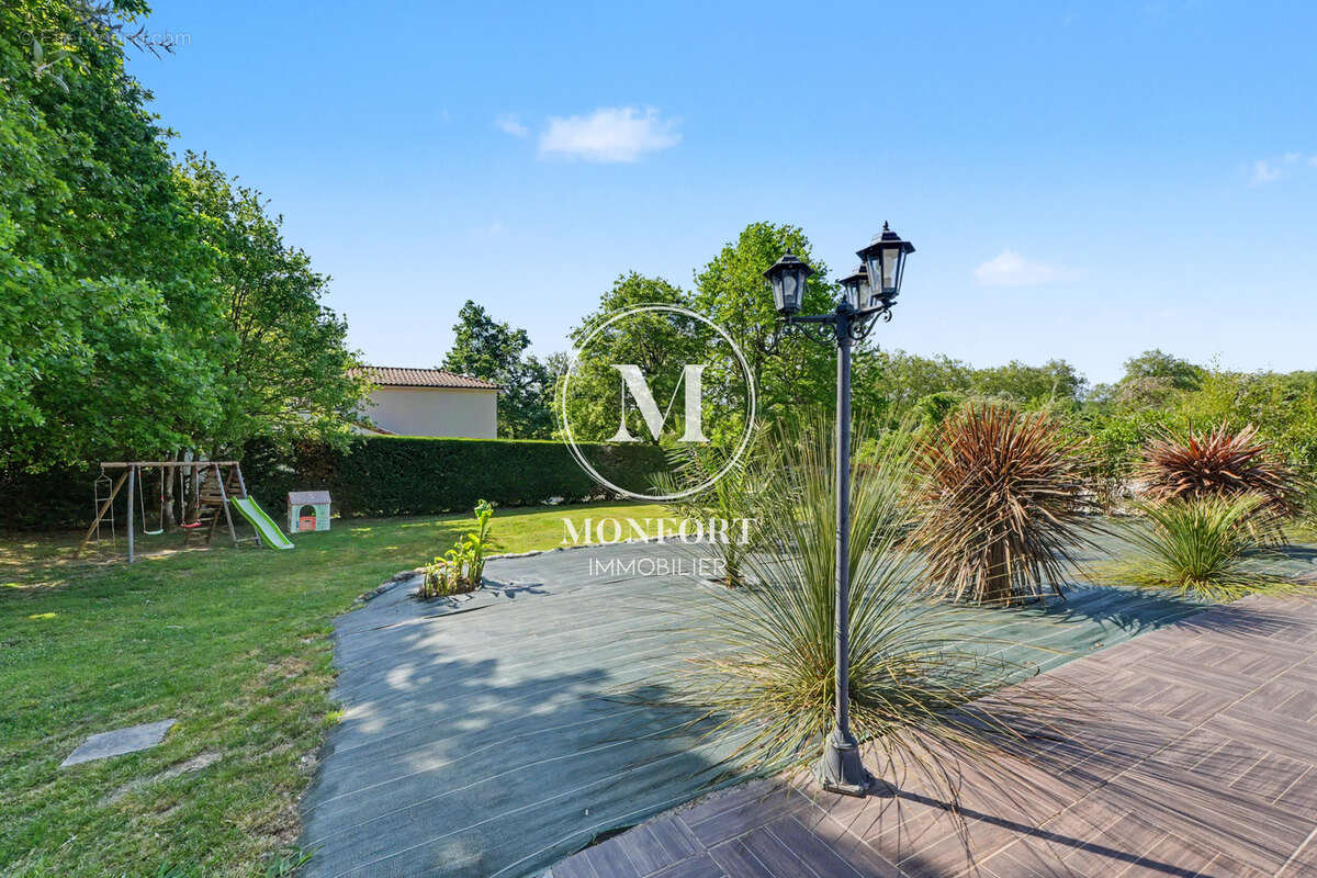 Villa familiale avec T1 indépendant, piscine. - photo 22
