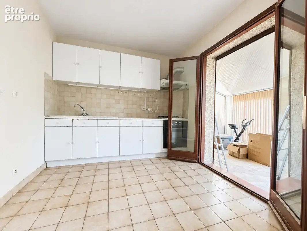 Exclusif lattes centre - villa de 110m2 sur 600m2 de terrain, piscine, clim, dans secteur pavillonnaire prise - photo 4