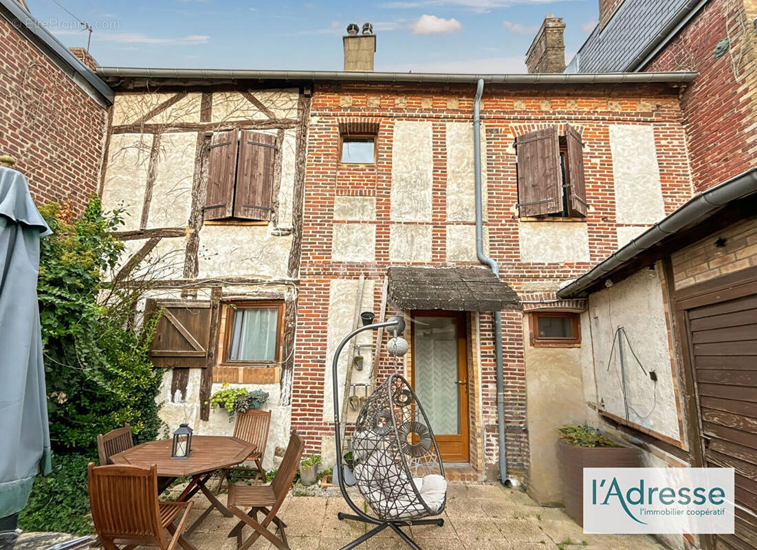 Maison à FLEURY-SUR-ANDELLE