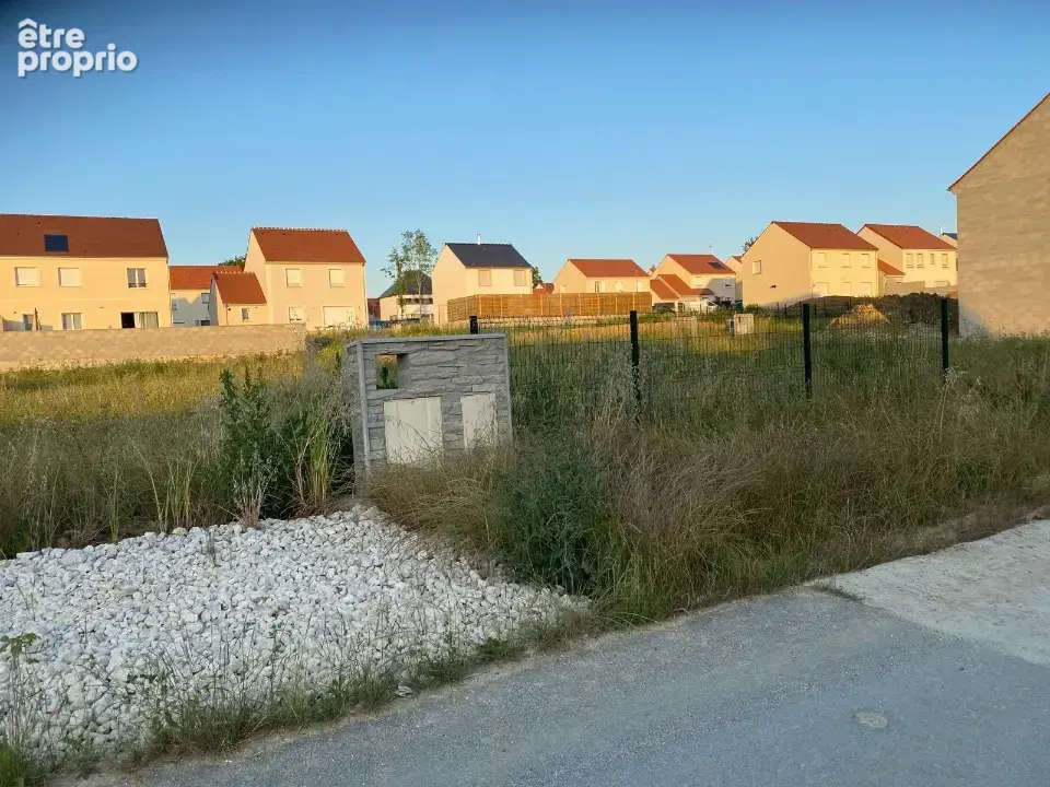 Terrain à LESCHES