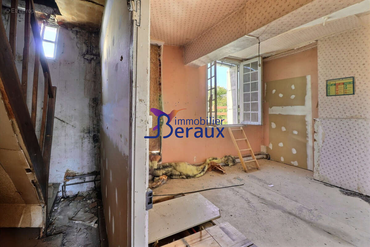 Appartement à CLERES