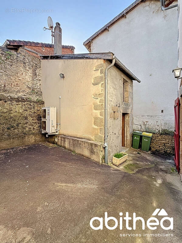 Maison à NIEUL